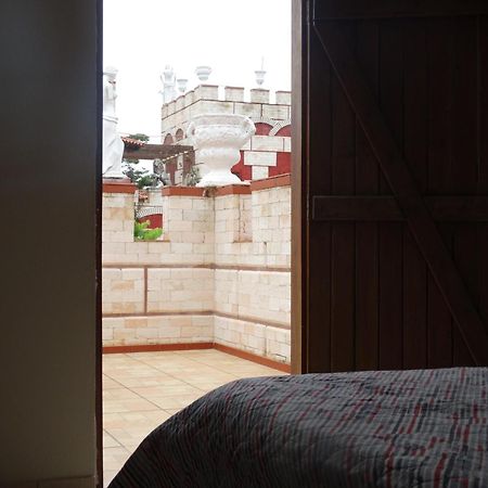 Pirenópolis Pousada Al Castello Di Giulietta E Romeo מראה חיצוני תמונה