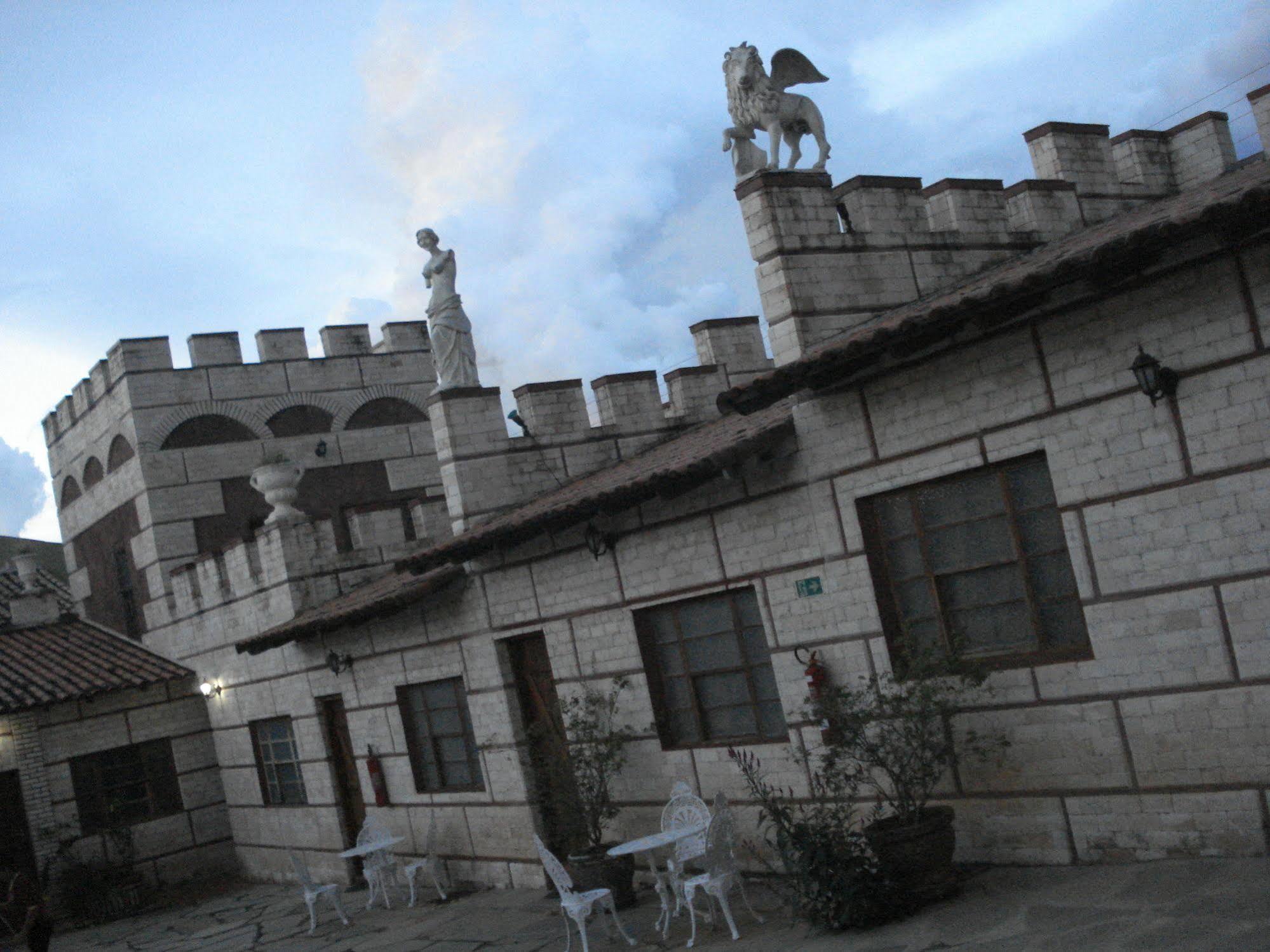 Pirenópolis Pousada Al Castello Di Giulietta E Romeo מראה חיצוני תמונה