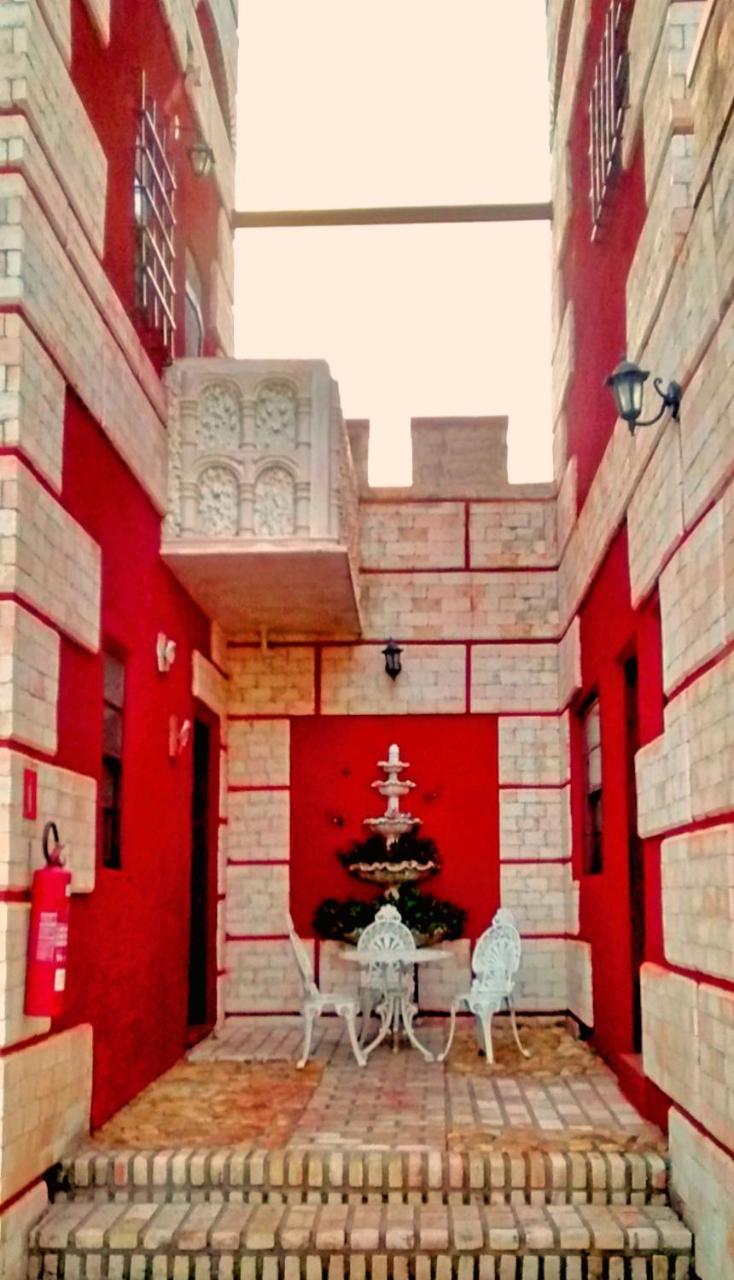 Pirenópolis Pousada Al Castello Di Giulietta E Romeo מראה חיצוני תמונה