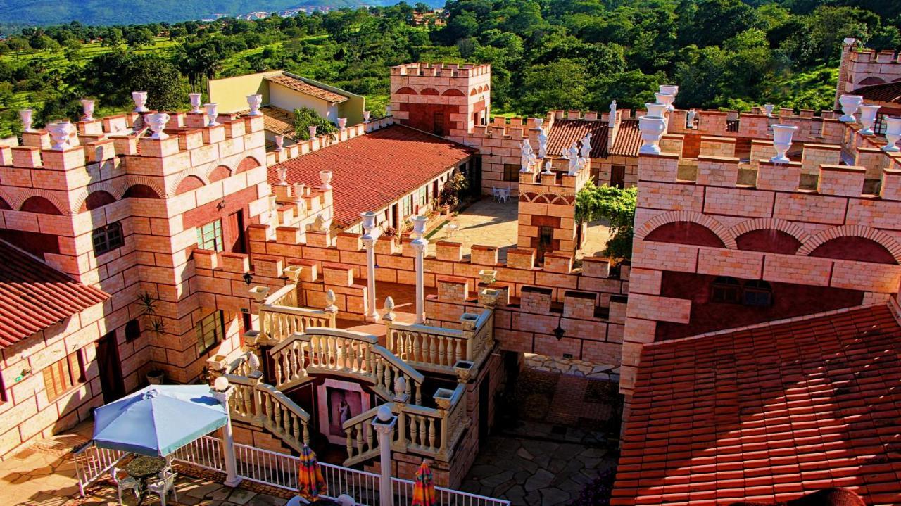 Pirenópolis Pousada Al Castello Di Giulietta E Romeo מראה חיצוני תמונה