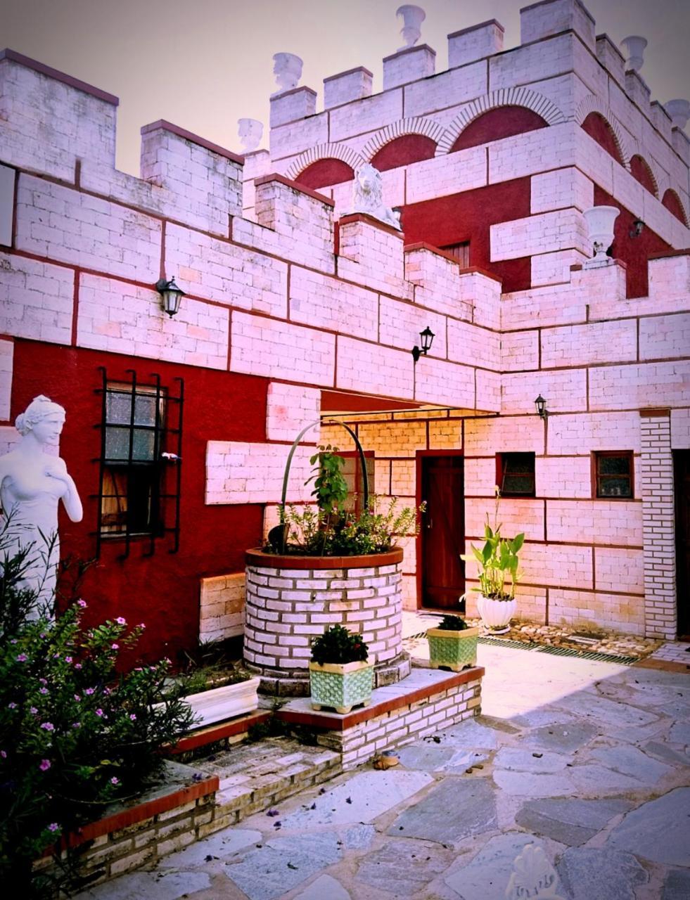 Pirenópolis Pousada Al Castello Di Giulietta E Romeo מראה חיצוני תמונה