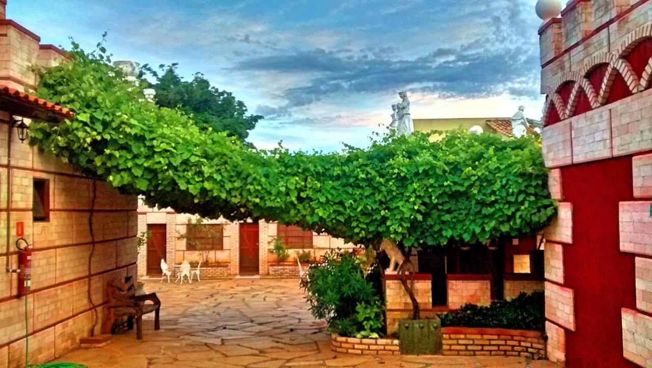 Pirenópolis Pousada Al Castello Di Giulietta E Romeo מראה חיצוני תמונה